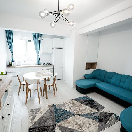 Altheda Living Zamca Appartamento Suceava Esterno foto
